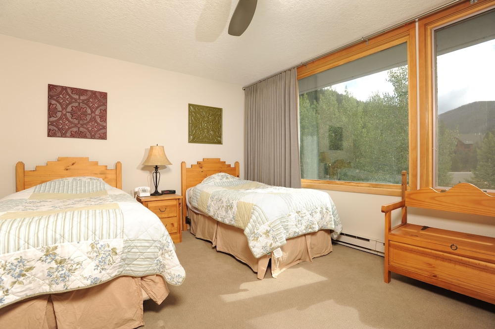 Lakeside Village by Vail Resorts - photo 3