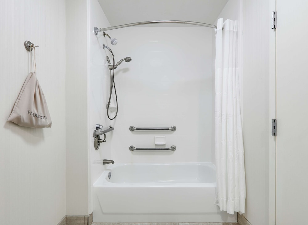 Hampton Inn & Suites Mooresville Lake Norman - photo 30