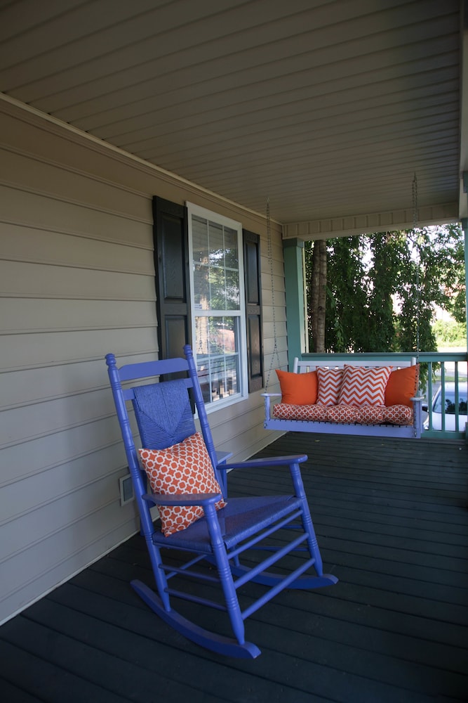 Swamp Rabbit Inn - photo 80