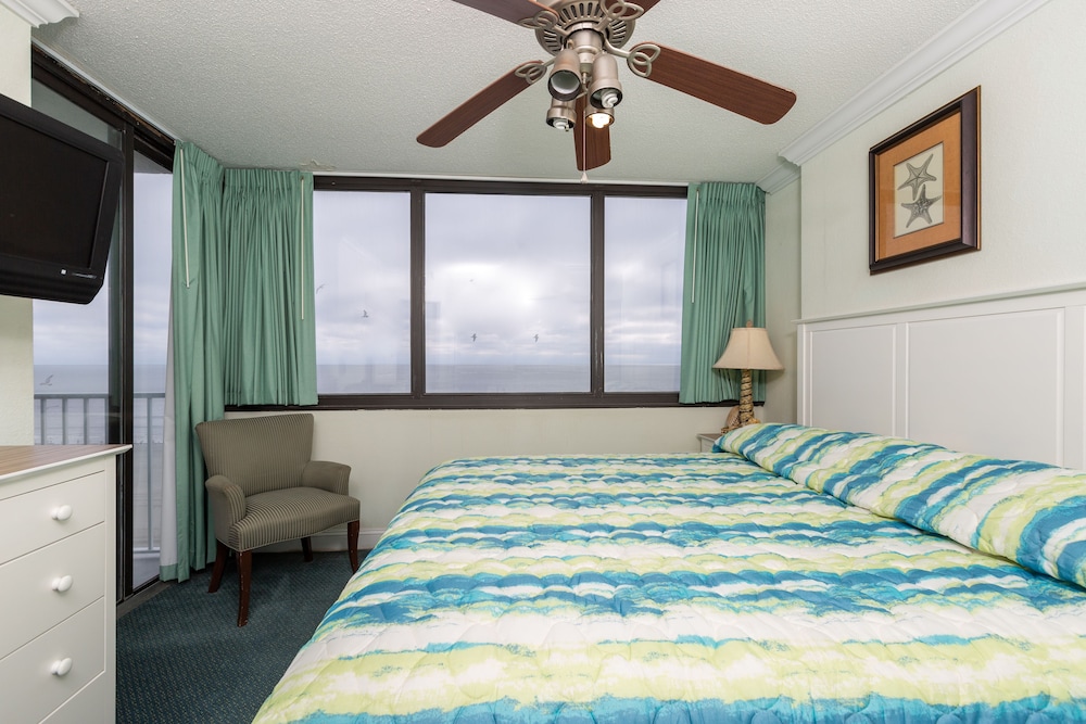 Sands Beach Club - photo 5
