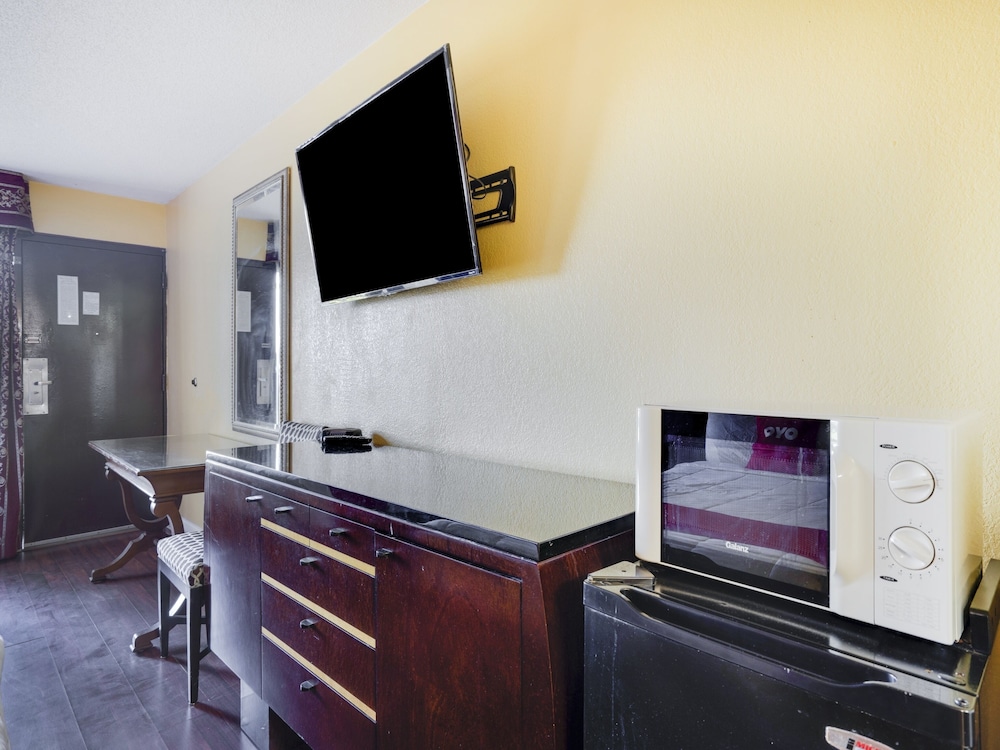 OYO Hotel Wade Fayetteville I 95 South - photo 22