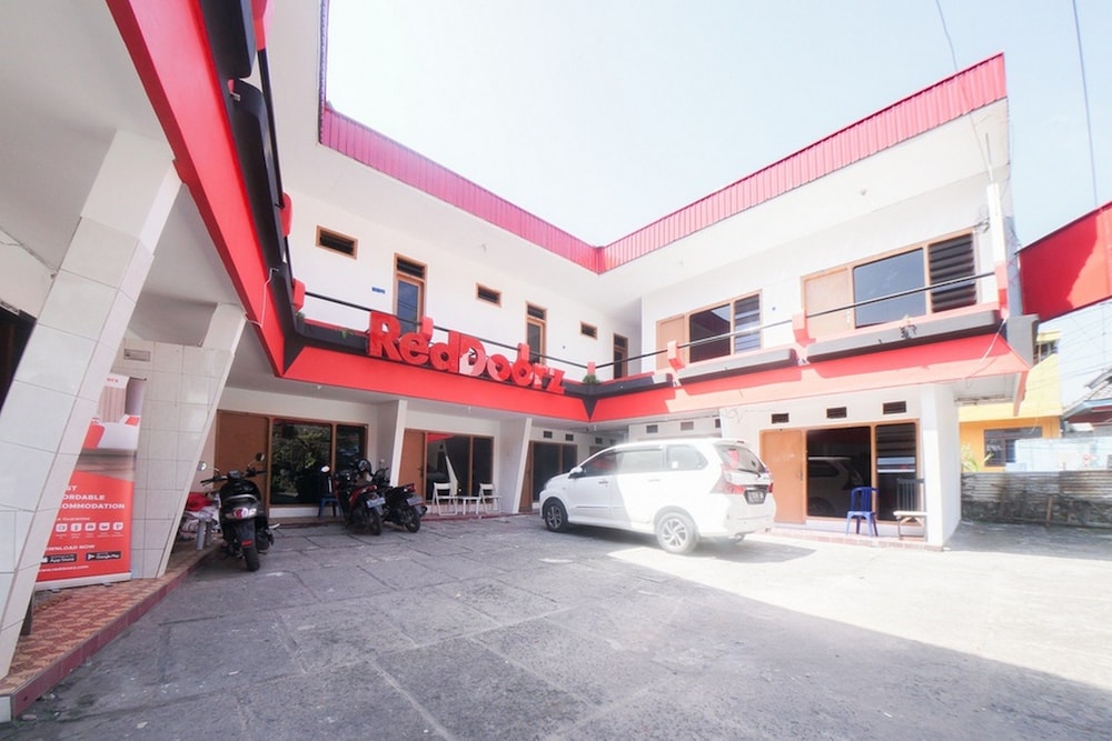 RedDoorz @ Tretes 2 in Pasuruan, Indonesia