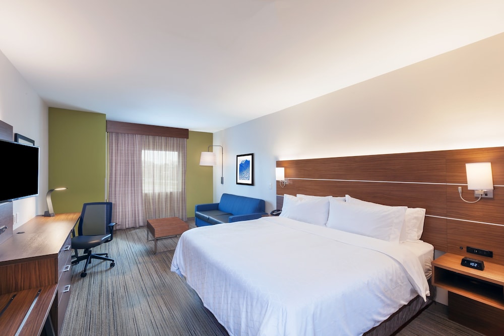 Holiday Inn Express & Suites Lenexa Overland Park Area by IHG - photo 12