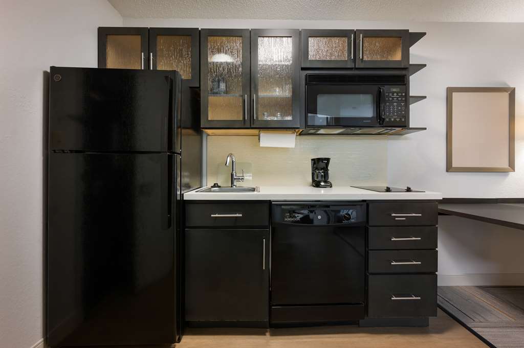 Sonesta Simply Suites Huntsville Research Park - photo 17