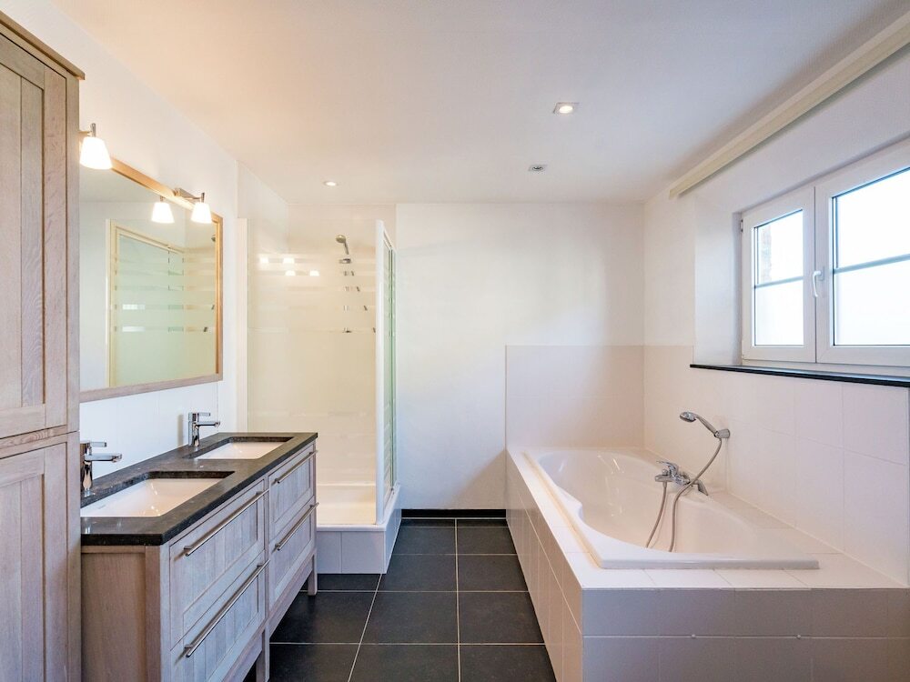 Hoeve t' Korenhof Koksijde — 4-Star Luxury Hotel in Koksijde, Belgium