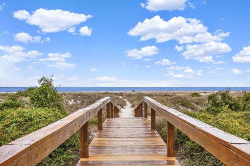 Lighthouse Point Rental 34A — 4-Star Luxury Hotel in Tybee Island, United States