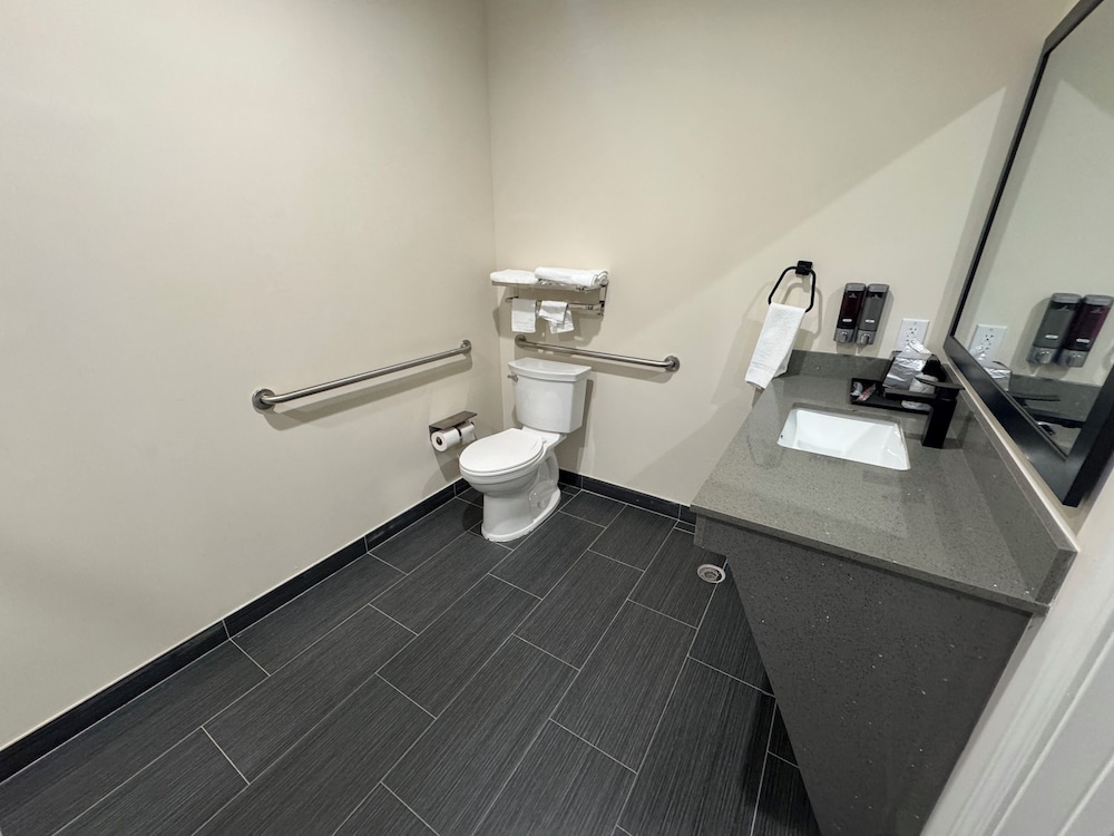 Elite Inn & Suites - photo 18
