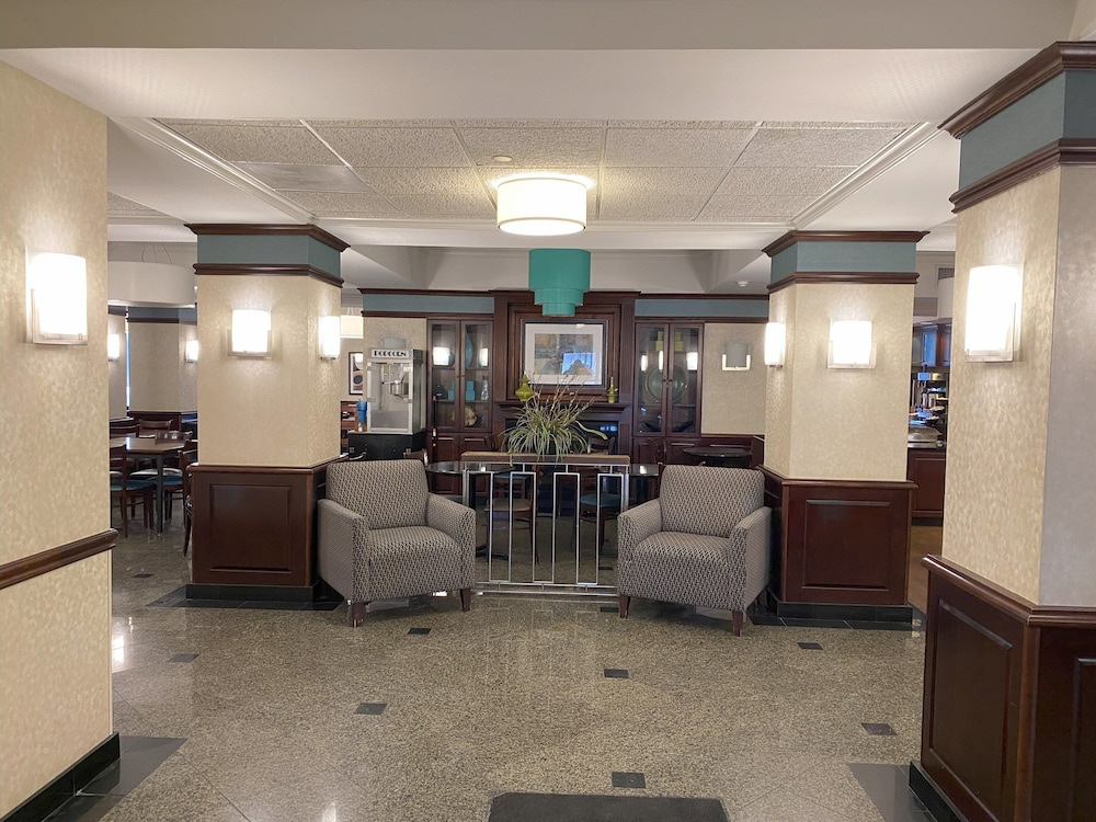 Hotel Indigo Detroit North Troy by IHG - photo 68