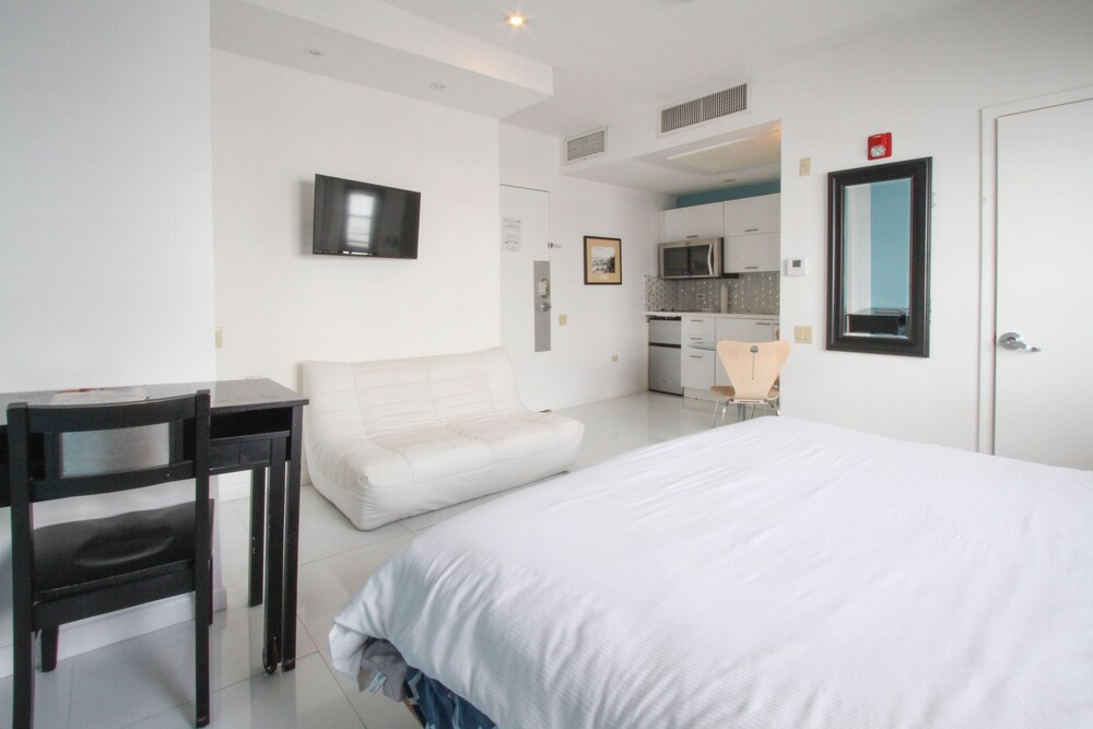 The Mercury All Suites Hotel - photo 98