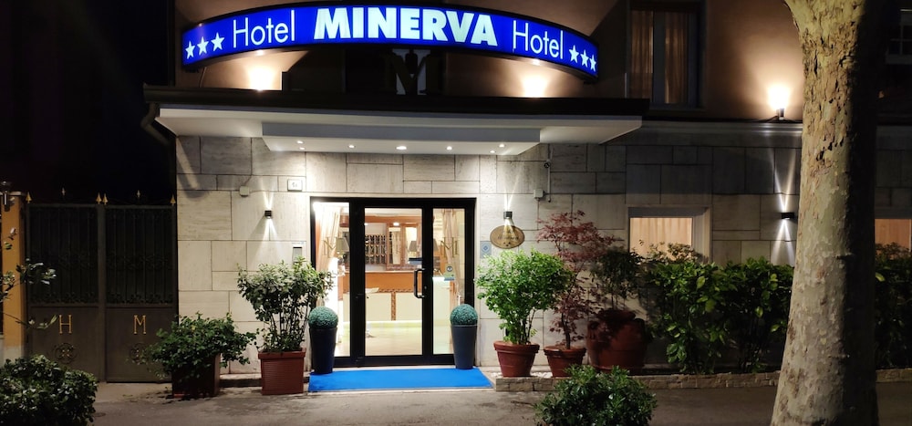 Hotel Minerva - carbon neutral hotel in Ravenna
