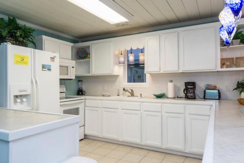 Diamond In The Rough by Oak Island Accommodations - photo 26