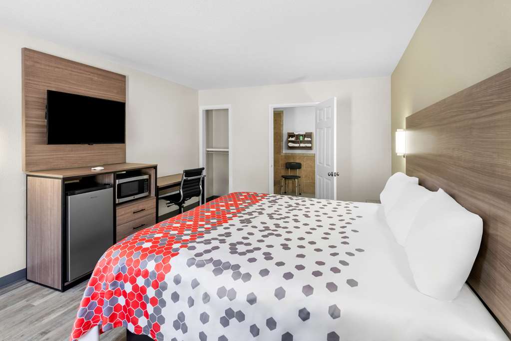 Magnuson Hotel Ocean Springs - photo 17