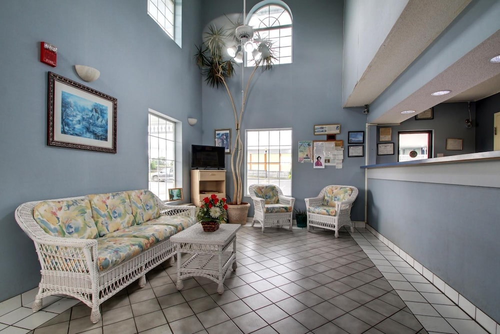 Key West Inn Lafayette - photo 5