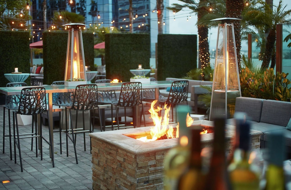 Embassy Suites by Hilton San Diego La Jolla - photo 39