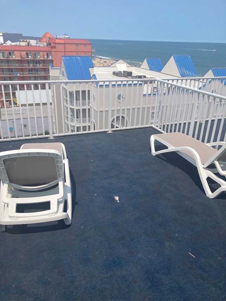 Paradise Plaza Inn - photo 23