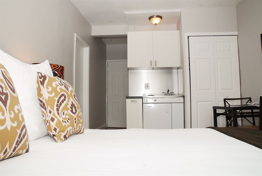 Hotel18 - photo 17