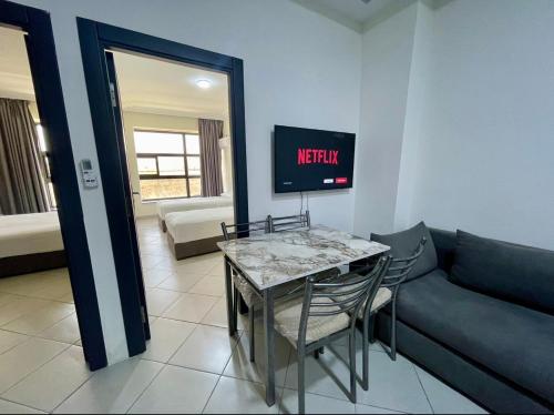 Appartment in Tanger City Center 5min to The Beach Free Parking — 4-Star Luxury Hotel in Tangier, Morocco