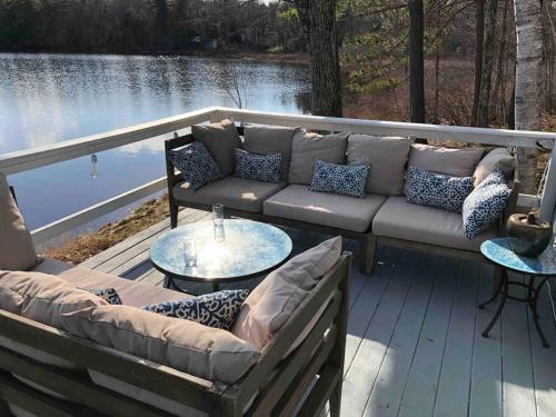 Idyllic Wooded Lakeside Retreat — Wolfeboro — photo 5