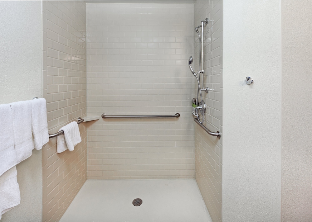 Candlewood Suites Houston North I45 by IHG - photo 15
