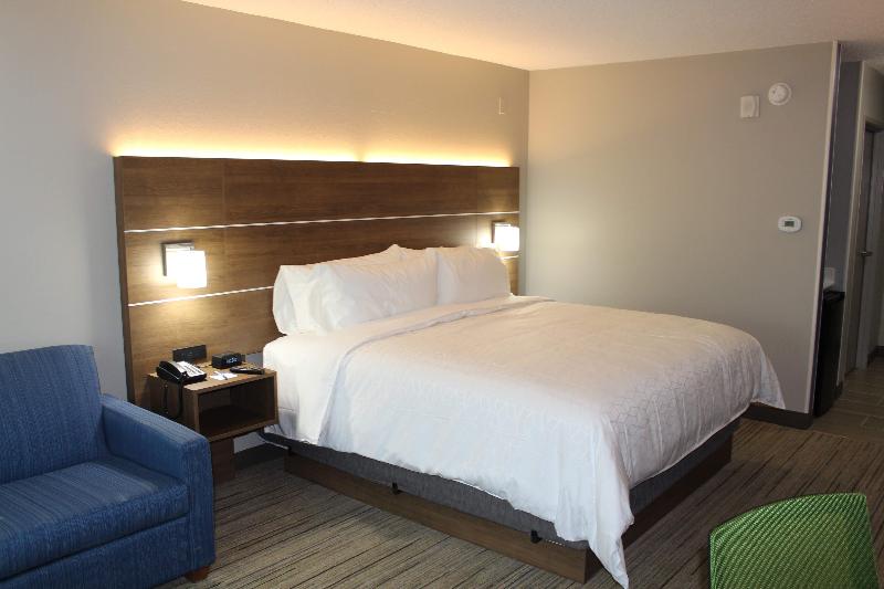 Holiday Inn Express & Suites Enterprise by IHG - photo 21