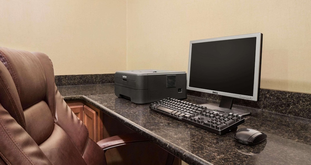 Country Inn & Suites by Radisson Crestview FL - photo 15