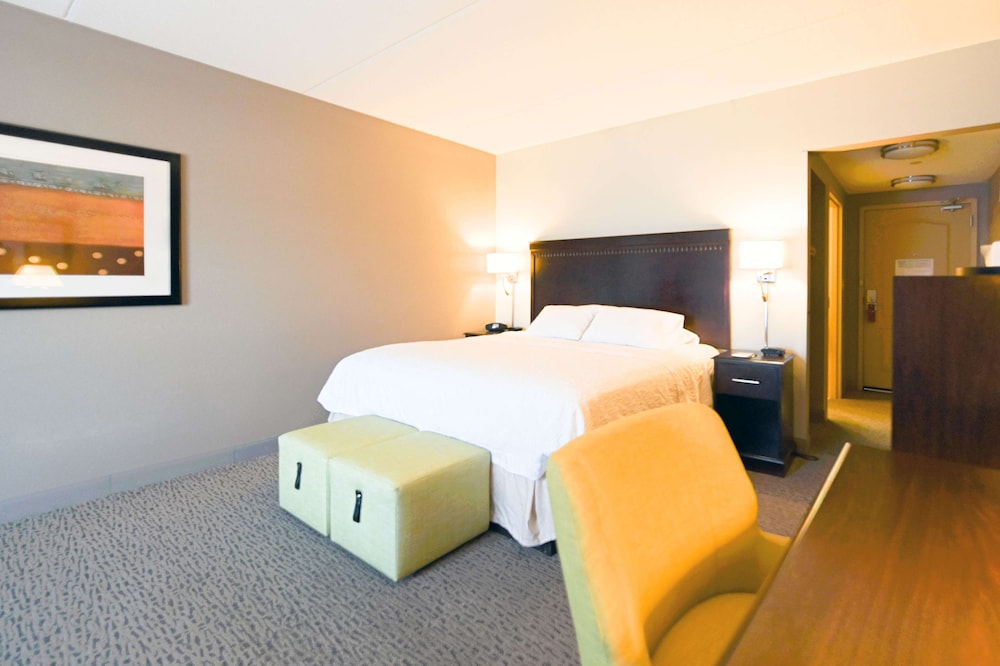 Hampton Inn Suites Smithfield - photo 5