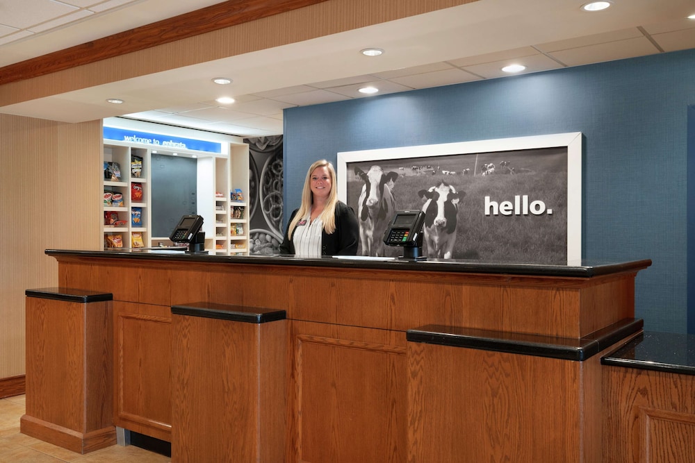 Hampton Inn & Suites Ephrata Mountain Springs - photo 4