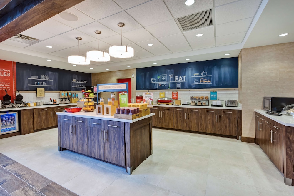 Hampton Inn & Suites Wells - photo 24