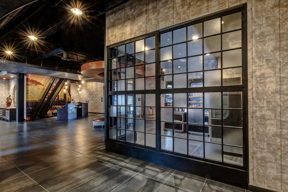 Hotel Indigo Pittsburgh University Oakland an IHG Hotel - photo 4