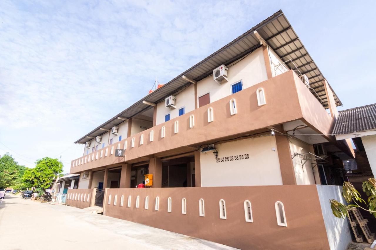 Oyo Life 2583 Kost Anggun — Batam