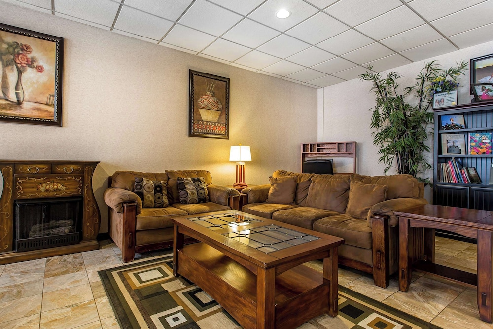 Quality Inn Barstow Route 66 - photo 5
