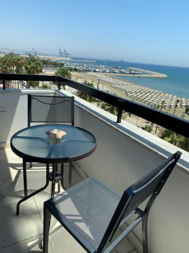 Finikoudes Sunrise Sea View Lux