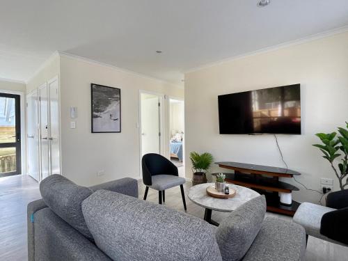 S&N modern 2 bedrooms house opposite Waikato Hospital — 4-Star Luxury Hotel in Hamilton, New Zealand