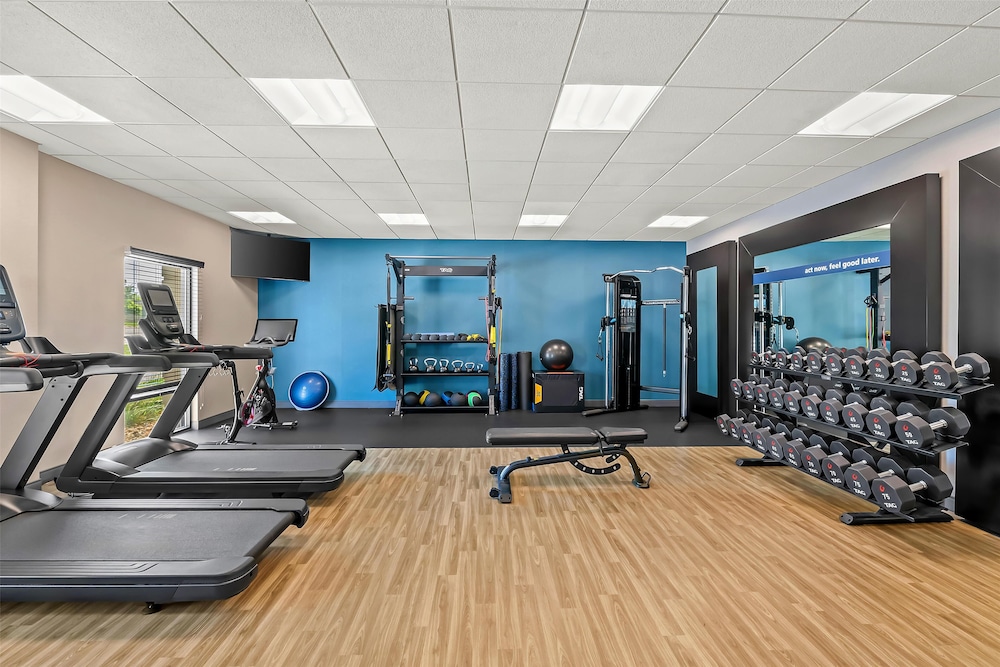 Hampton Inn Omaha West Dodge Road - photo 22