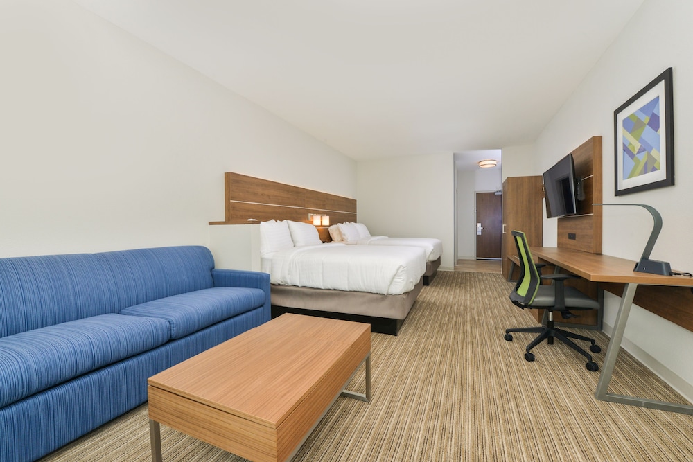 Holiday Inn Express & Suites Chadron by IHG - photo 6