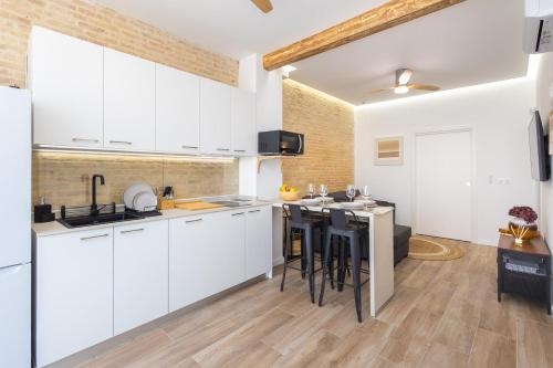 Moderno Amplio Y Muy Comodo — Valencia
