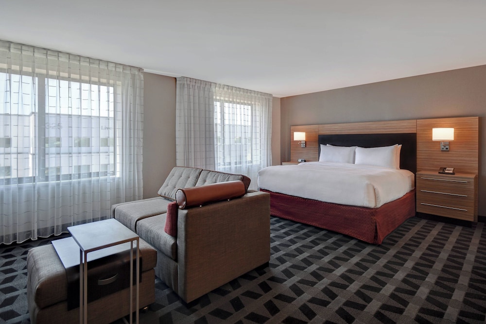 TownePlace Suites by Marriott Las Vegas Airport South - photo 17