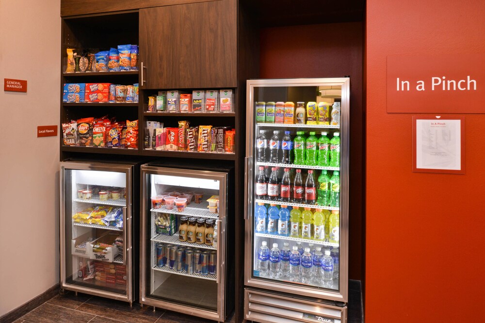 TownePlace Suites by Marriott Laplace - photo 23