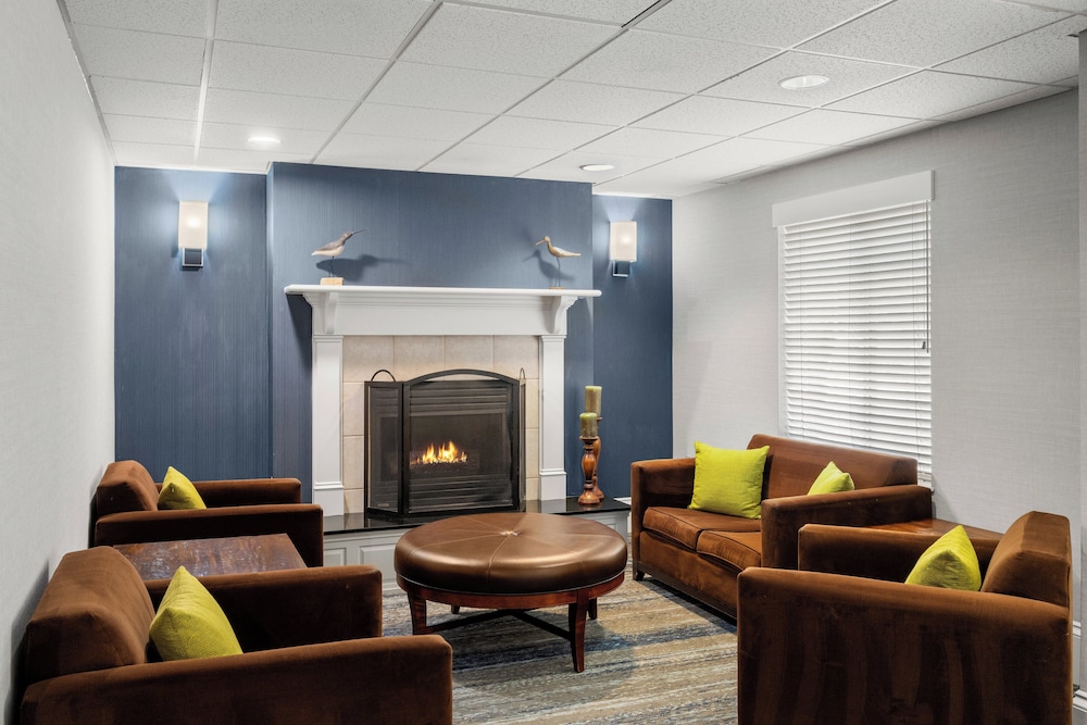 Holiday Inn Express & Suites New Buffalo by IHG - photo 2