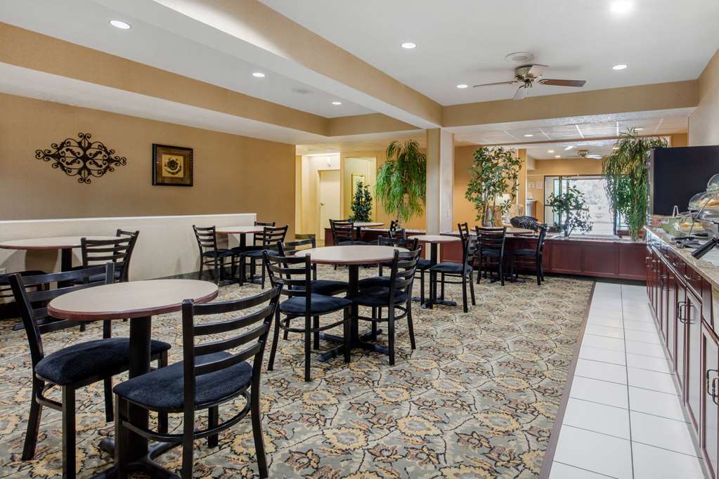 Quality Inn & Suites Benton Draffenville - photo 33