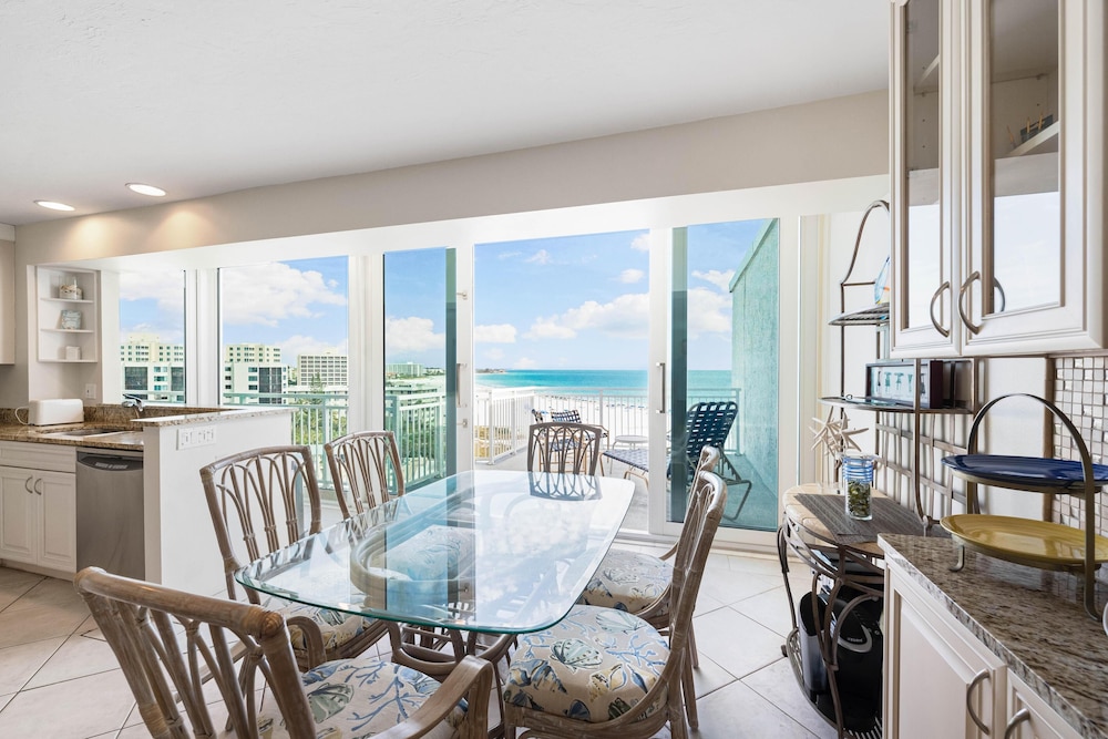 Jamaica Royale Beachfront Tower by Beachside Management - photo 25