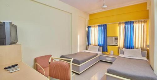 Hotel Aditya - last minute hotel in Rajkot