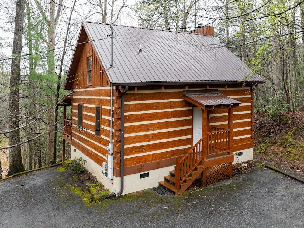 An Affair To Remember 1 Bedroom Cabin by Heavenly Views Resort - photo 27