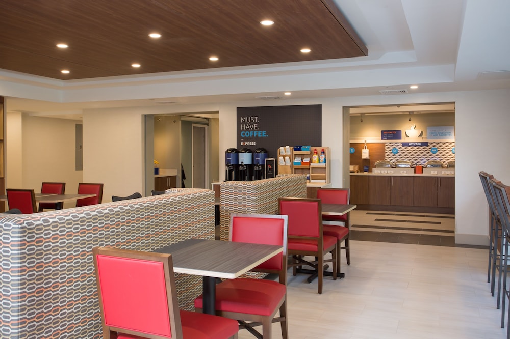 Holiday Inn Express Chelmsford by IHG - photo 25
