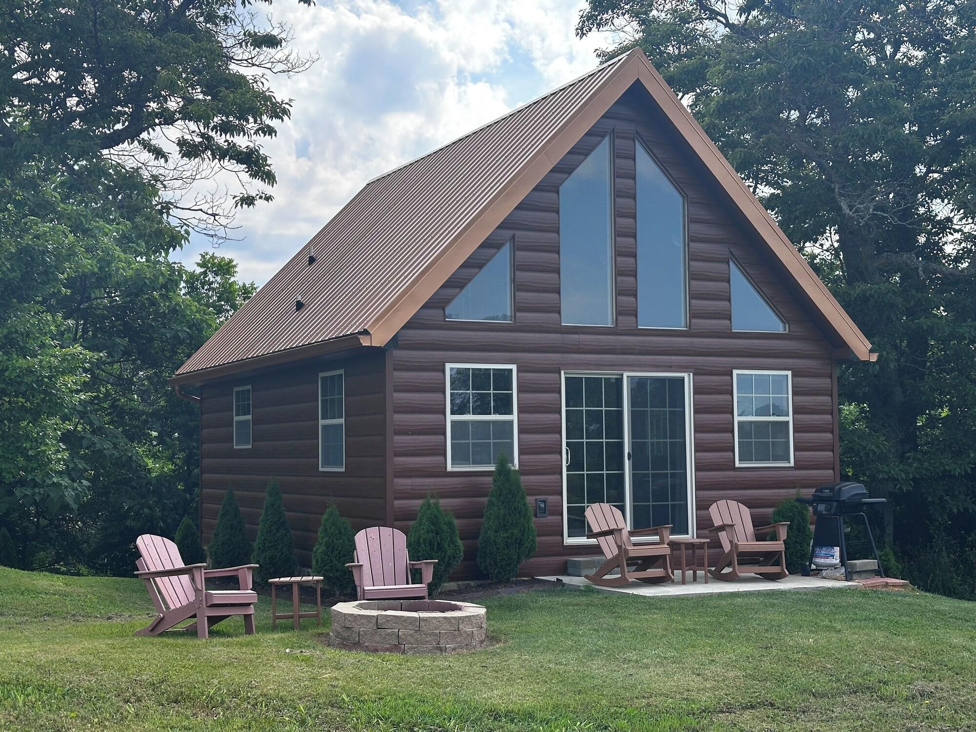 Cozy 1 bedroom cabin in the heart of Jonesborough — 4-Star Luxury Hotel in Jonesborough, United States