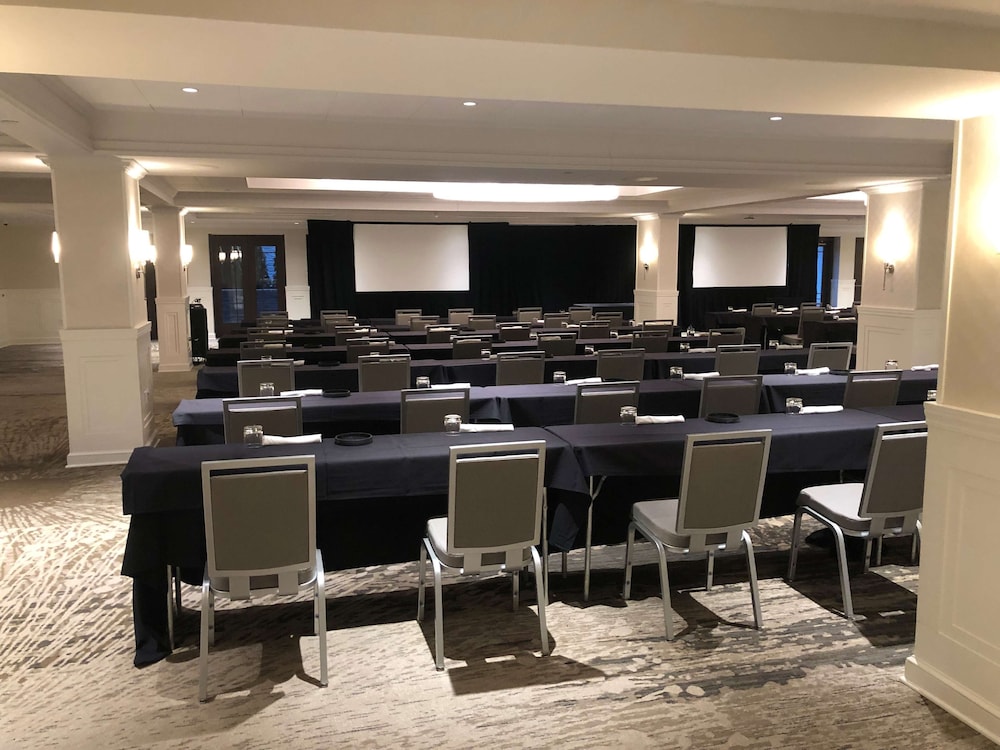 The Kingsley Bloomfield Hills a DoubleTree by Hilton - photo 85