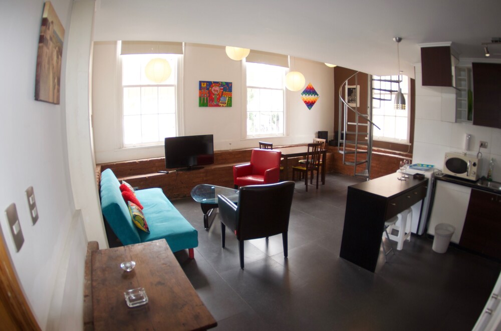 Lofts Munnich Cerro Alegre in Valparaiso, Chile