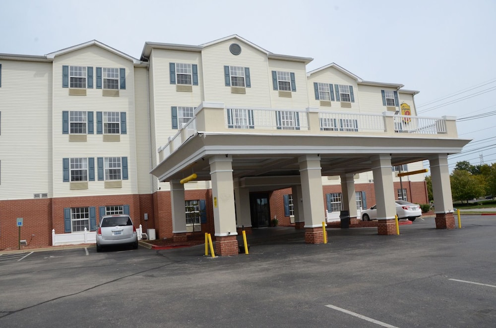 Super 8 by Wyndham Louisville Expo Center - photo 30