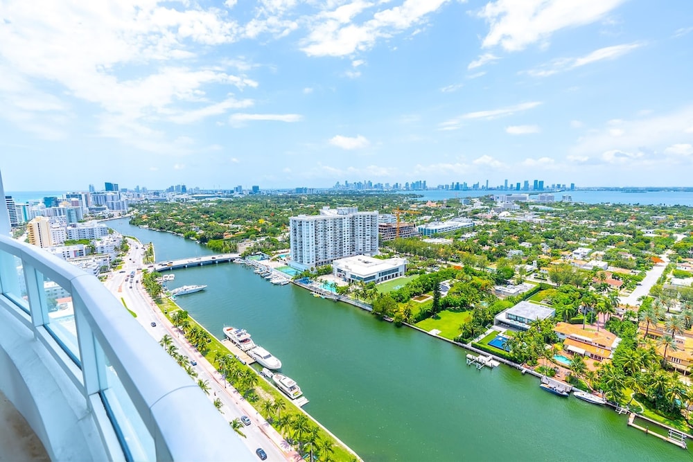 Fontainebleau Miami Beach Private Luxury Suites - photo 479