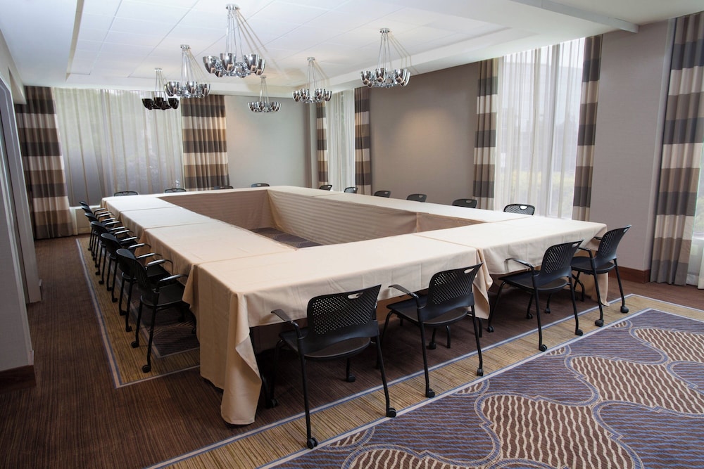 Sheraton Pittsburgh Airport Hotel - photo 31